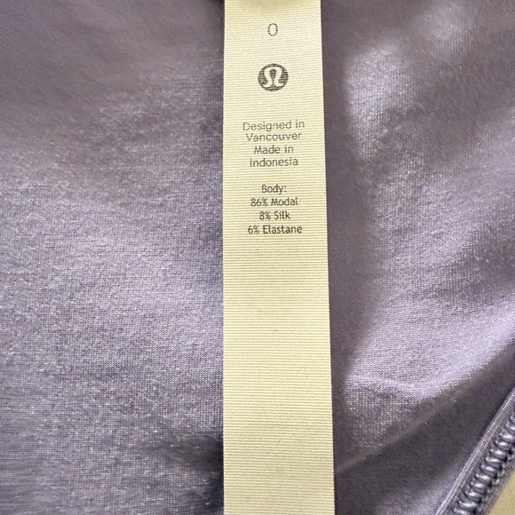 lululemon athletica Lavender Asymmetrical Cutout Tank - Picture 4 of 5